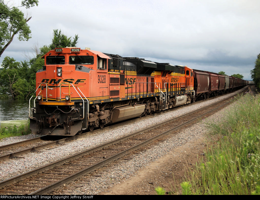 BNSF 9328